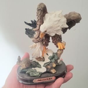 Majestic Eagle Figurine by Meerchi 6.5in Tall